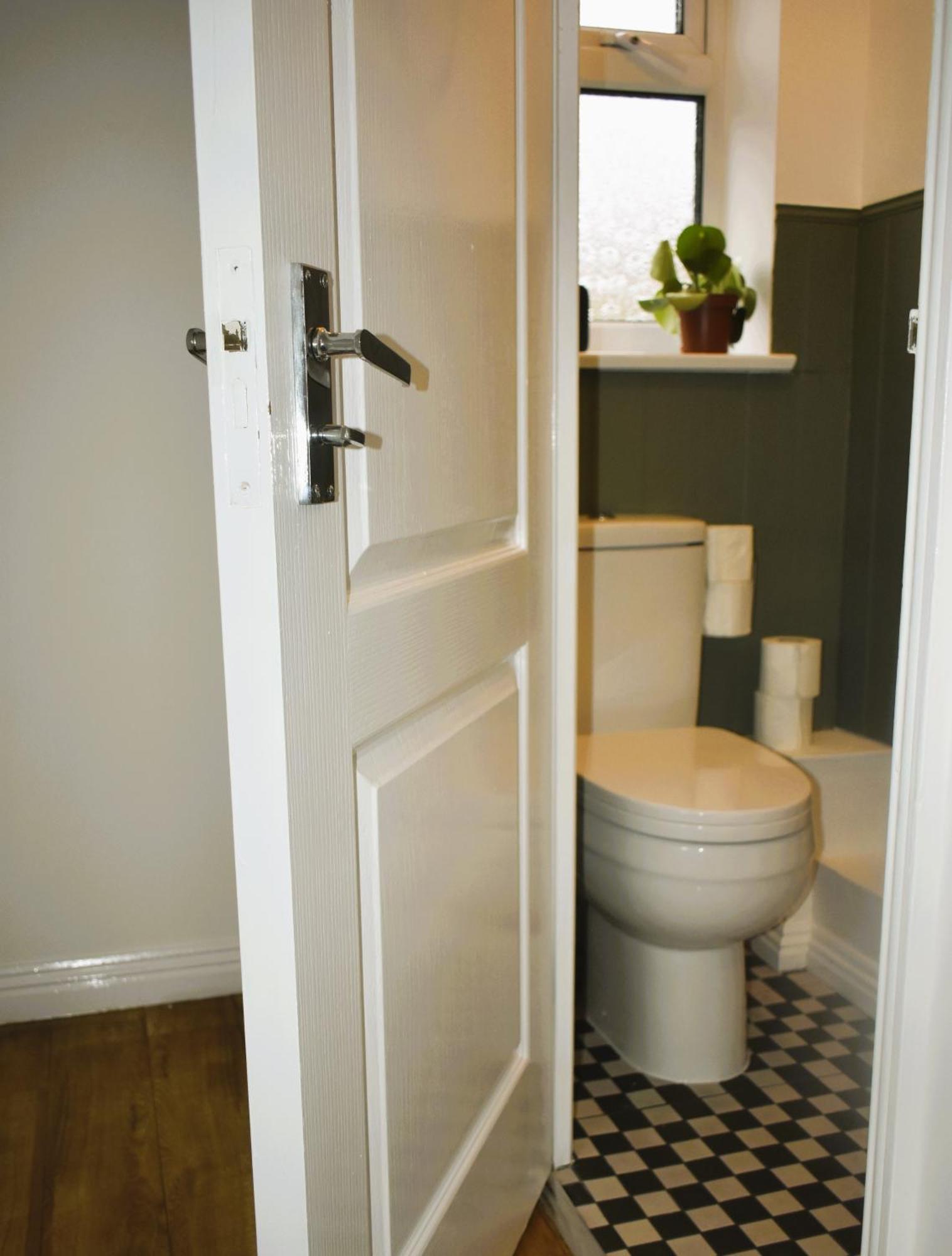 Luxury 2 Bed House With 3 Beds,3 Free Parking Lot In Dartford Near Town Centre, Adjacent Bus Stop, Train Station, Bluewater Mall, 25Mins To London City Airport,20 Miles From Central London Bagian luar foto